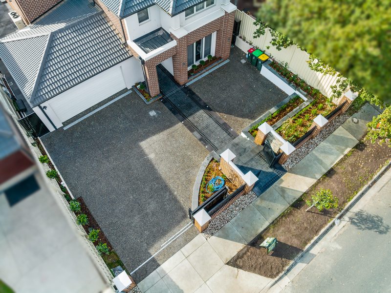 Front and backyard with artificial turf and paved paths, Blackburn South VIC | MEG Outdoor